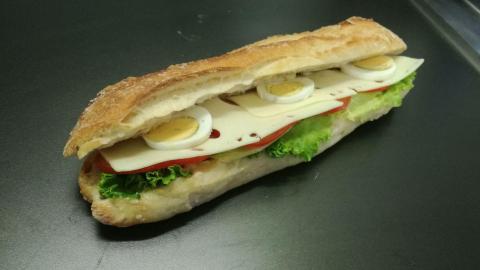 Sandwich Emmental Crudités